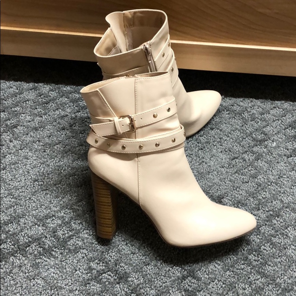 High heal booties